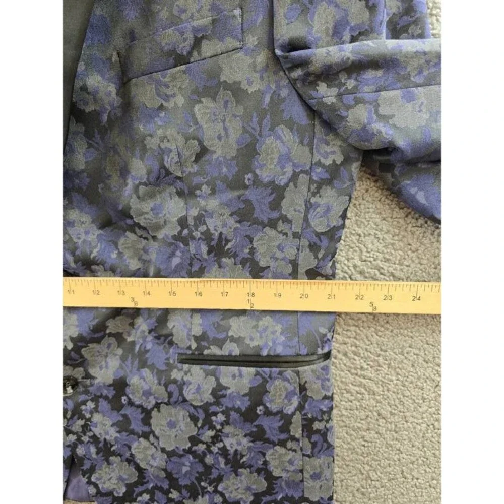 Tayion Classic-Fit Floral Jacquard Dinner Jacket Men's 42R Grey/Purple Notch